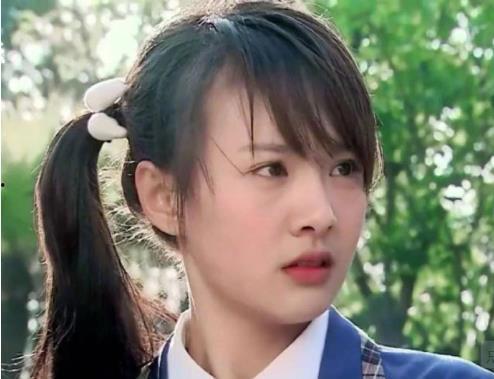 郑爽吃瓜娱乐圈视频,郑爽风波持续发酵，真相与谣言交织