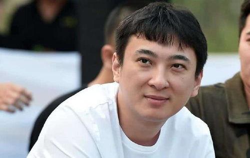 肖战吃瓜的娱乐者,娱乐圈吃瓜达人，揭秘幕后故事