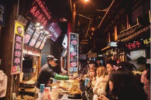 娱乐吃瓜酱长沙夜生活,娱乐吃瓜酱带你探秘湘江畔的狂欢盛宴 第2张 娱乐吃瓜酱长沙夜生活,娱乐吃瓜酱带你探秘湘江畔的狂欢盛宴 第2张
