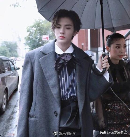 毕雯珺吃瓜娱乐视频,揭秘明星幕后趣事 第2张 毕雯珺吃瓜娱乐视频,揭秘明星幕后趣事 第2张