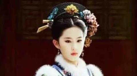 娱乐吃瓜娘娘是谁啊,网络红人的崛起与影响力 第2张 娱乐吃瓜娘娘是谁啊,网络红人的崛起与影响力 第2张