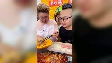 娱乐吃瓜酱记忆力,盘点娱乐圈那些年我们共同见证的精彩瞬间 第3张 娱乐吃瓜酱记忆力,盘点娱乐圈那些年我们共同见证的精彩瞬间 第3张
