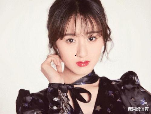 娱乐吃瓜酱袁冰妍,娱乐吃瓜酱的甜蜜瓜田之旅 第2张 娱乐吃瓜酱袁冰妍,娱乐吃瓜酱的甜蜜瓜田之旅 第2张