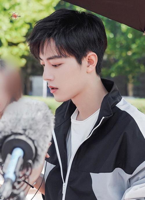 娱乐吃瓜君李宏毅,娱乐吃瓜界的风云人物 第2张 娱乐吃瓜君李宏毅,娱乐吃瓜界的风云人物 第2张