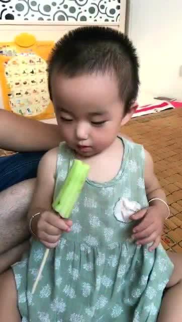 崽崽娱乐圈吃瓜,揭秘明星幕后故事,吃瓜群众狂欢盛宴 第2张 崽崽娱乐圈吃瓜,揭秘明星幕后故事,吃瓜群众狂欢盛宴 第2张