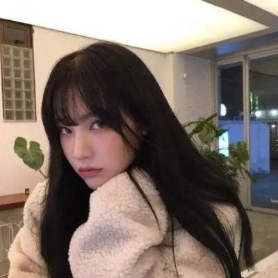 娱乐吃瓜酱主动的女生,主动出击,她如何成为恋爱场上的焦点? 第2张 娱乐吃瓜酱主动的女生,主动出击,她如何成为恋爱场上的焦点? 第2张