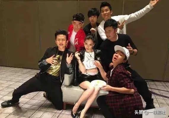 娱乐圈吃瓜爆料台湾,揭秘台湾娱乐圈幕后真相 第2张 娱乐圈吃瓜爆料台湾,揭秘台湾娱乐圈幕后真相 第2张