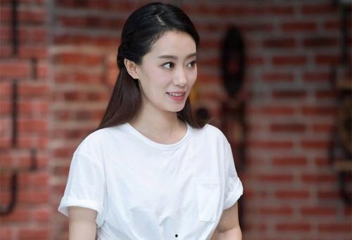 娱乐吃瓜君张小斐,从娱乐吃瓜到喜剧女王，她的蜕变之路  第2张